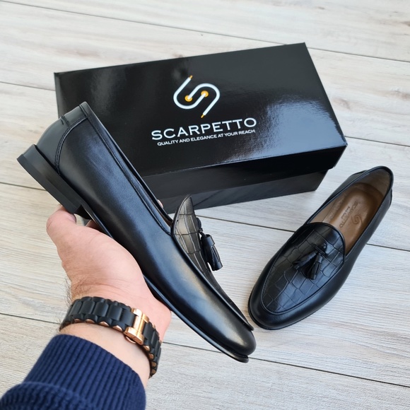 Scarpetto Other - Black Croco Leather Loafers